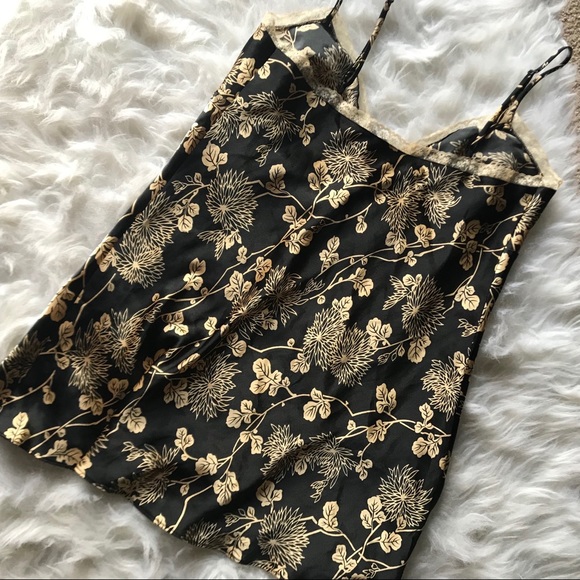 Victoria’s Secret Fly Away Lingerie XS - Picture 7 of 7